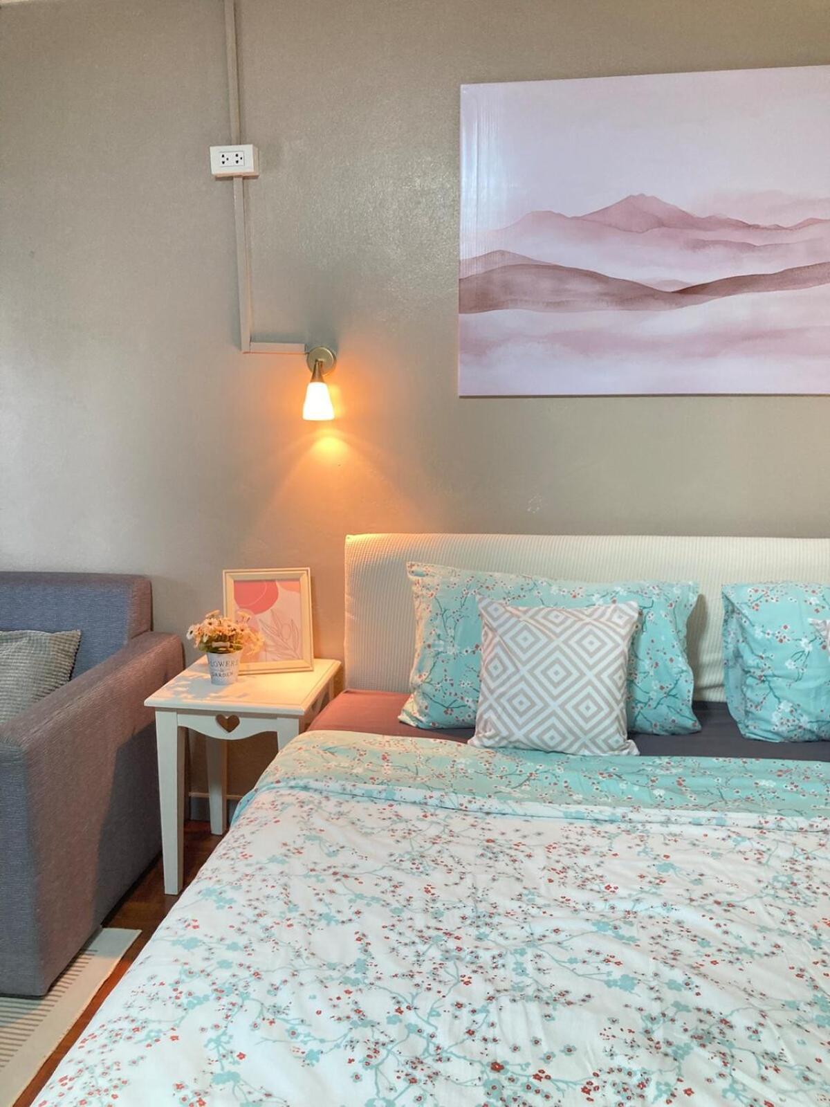Spacious 3-storey Townhouse 6-8guests Holiday home