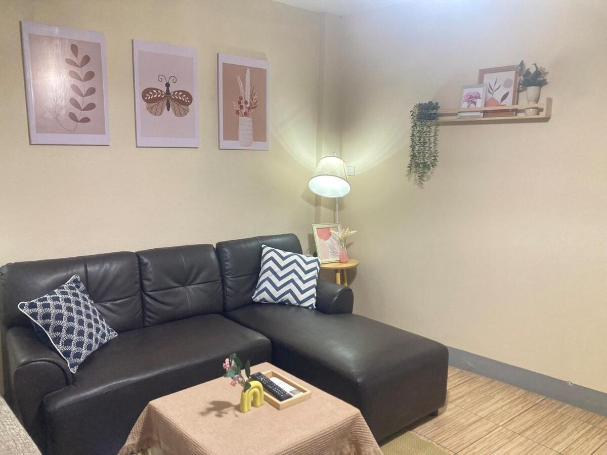 Spacious 3-storey Townhouse 6-8guests Holiday home *