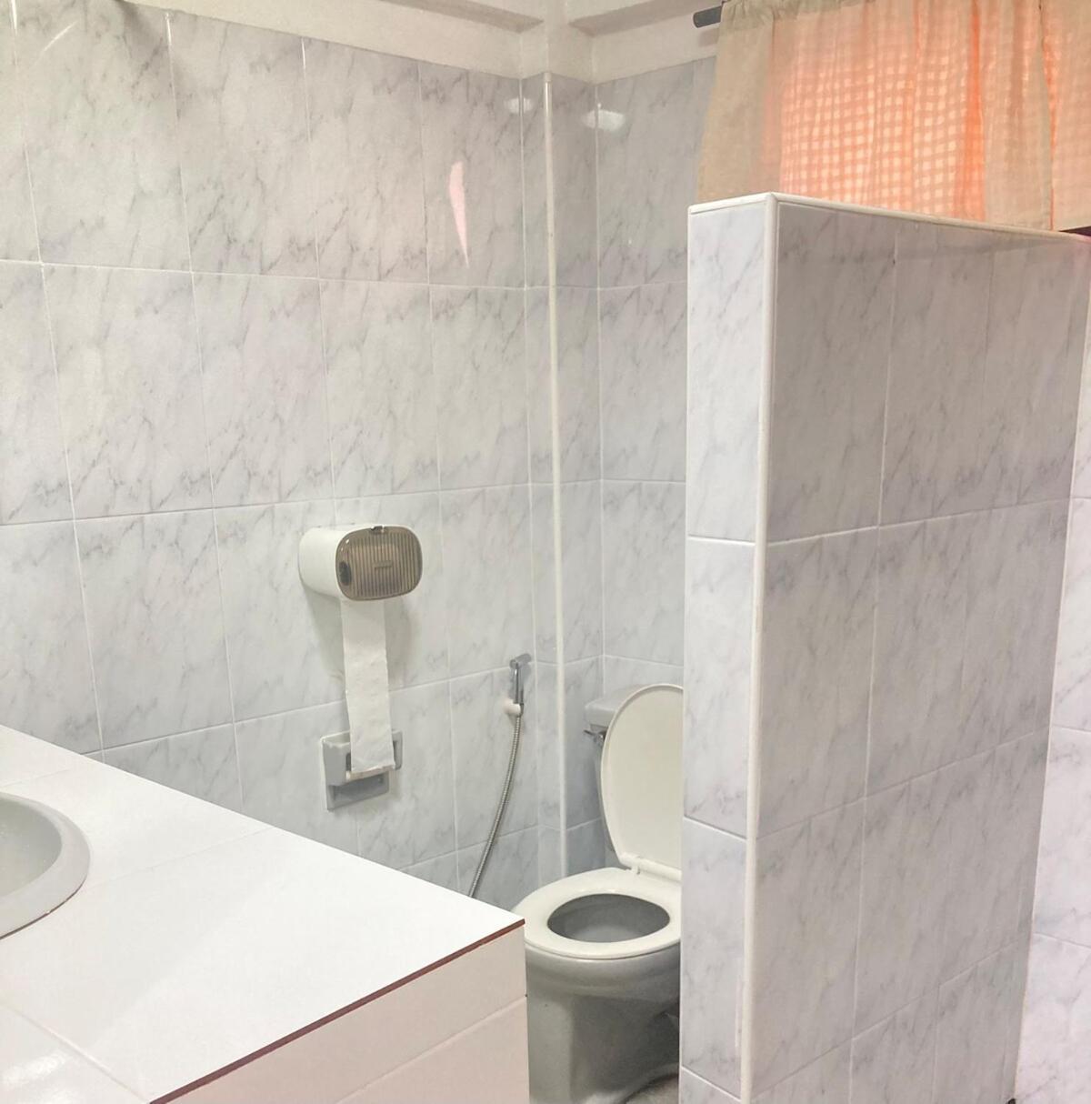 Spacious 3-storey Townhouse 6-8guests *