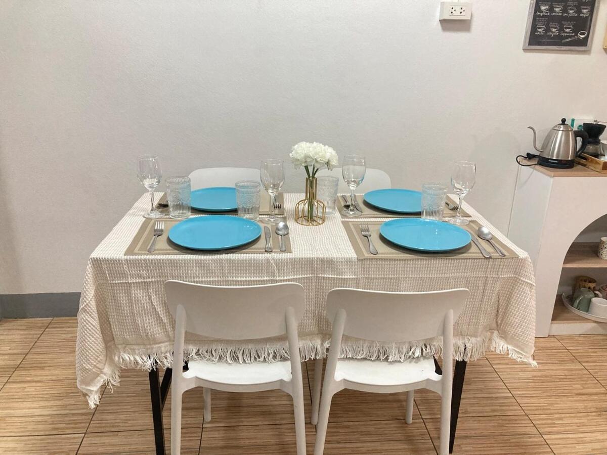 Spacious 3-storey Townhouse 6-8guests * Chiang Mai