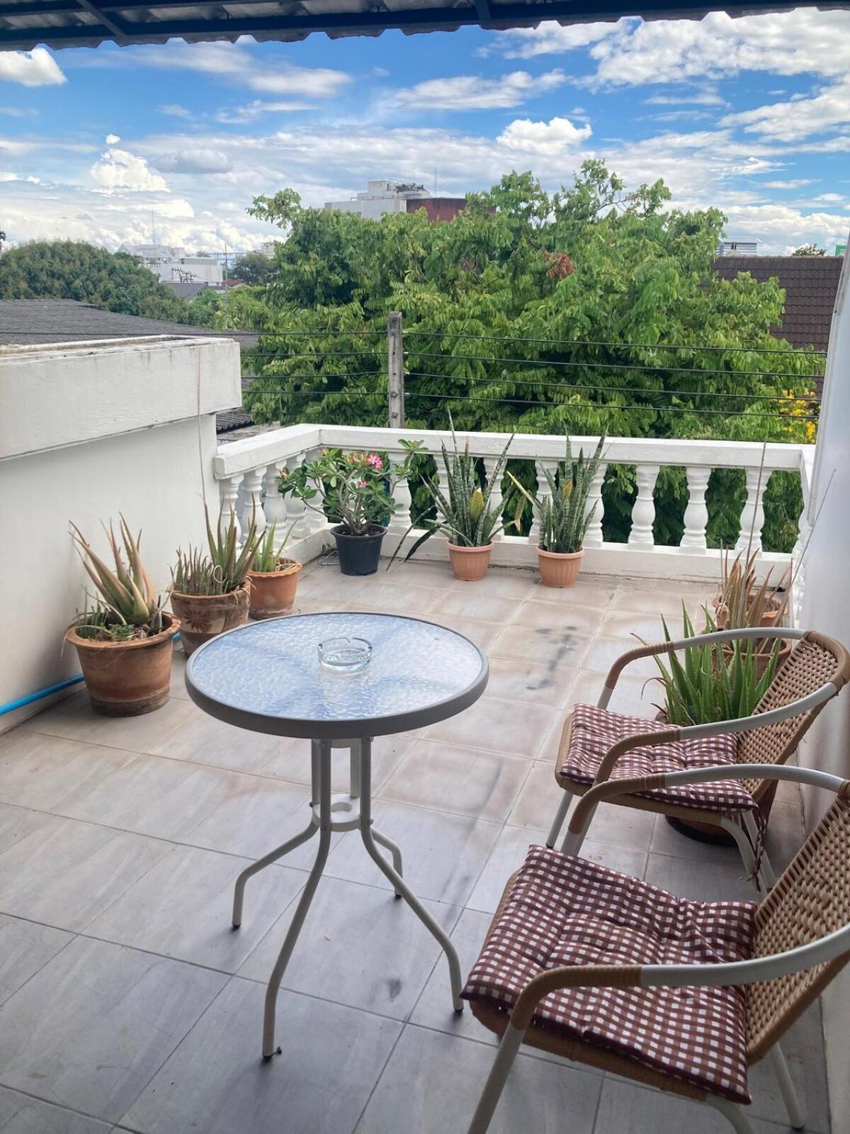 Spacious 3-storey Townhouse 6-8guests *