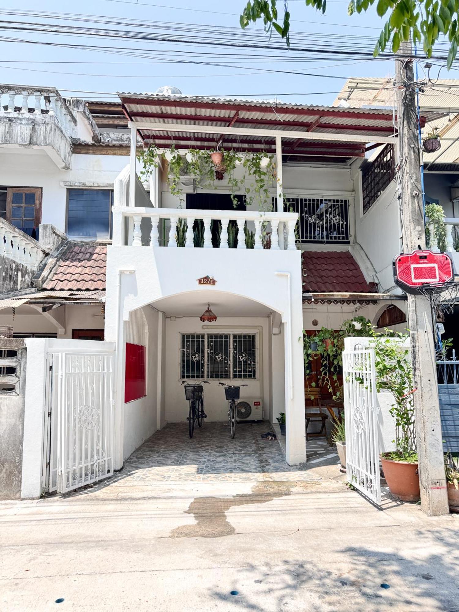 Holiday home Spacious 3-storey Townhouse 6-8guests *
