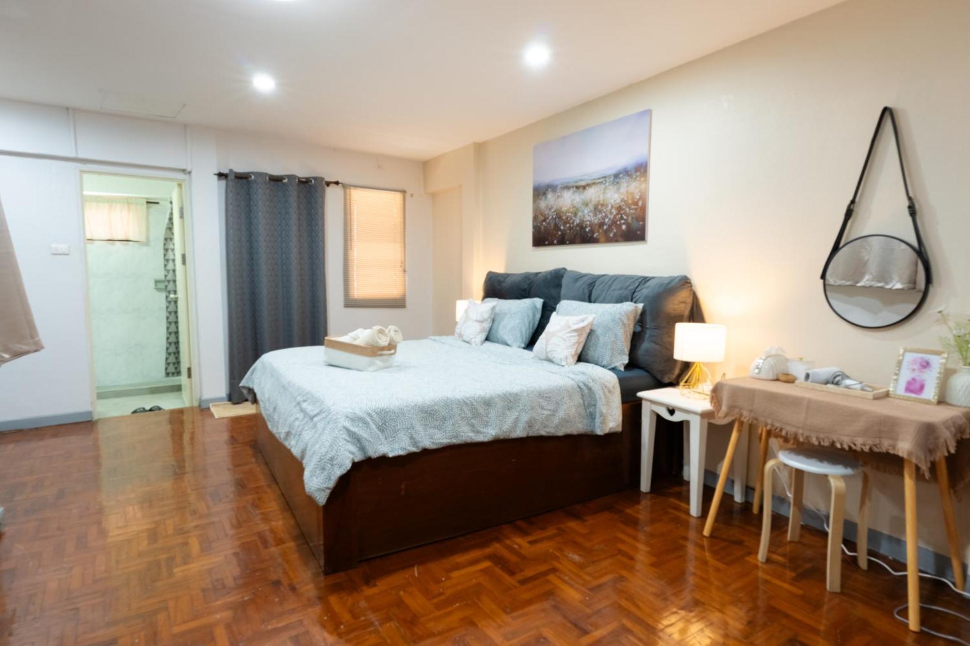 Holiday home Spacious 3-storey Townhouse 6-8guests Chiang Mai